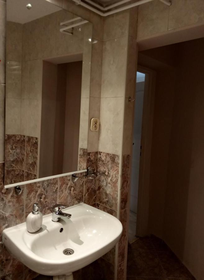 A-Piramida Apartment Wroclaw Bagian luar foto