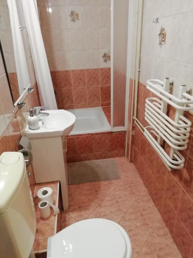 A-Piramida Apartment Wroclaw Bagian luar foto
